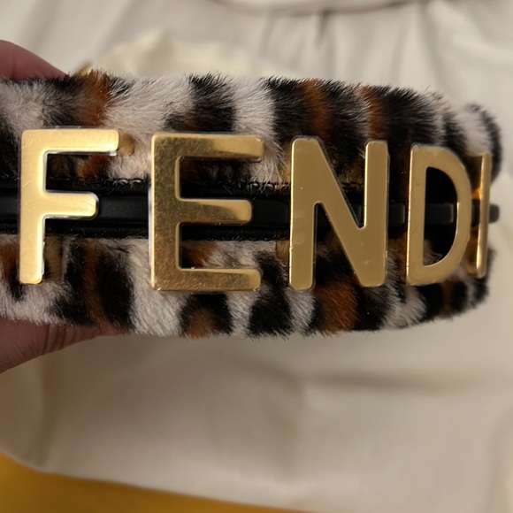 Fendi Bag - Picture 5 of 8